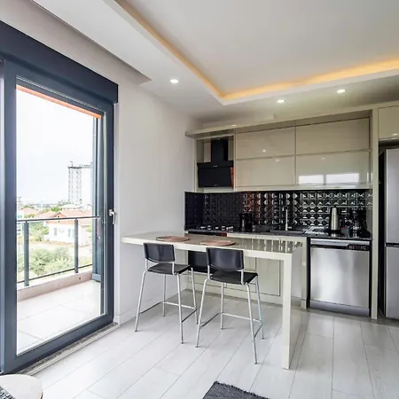 Modern With Shared Pool In Aksu شقة *